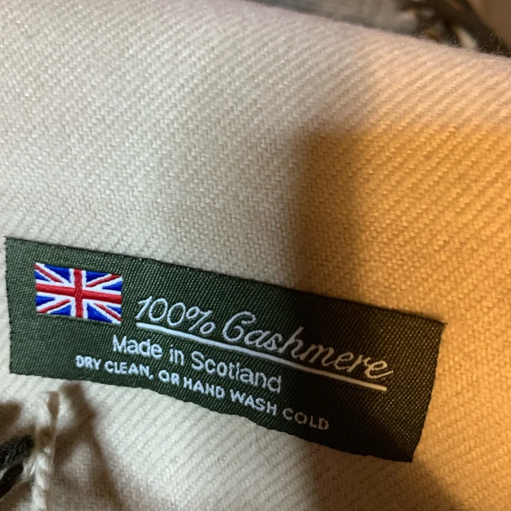 64 x12.5 100% cashmere Plaid Scarf in Brown and Cream